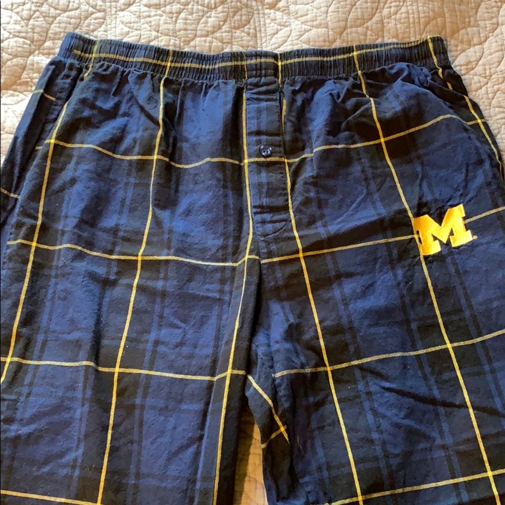 Men’s Michigan Wolverines pajama pants